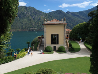 P8207719a.jpg
